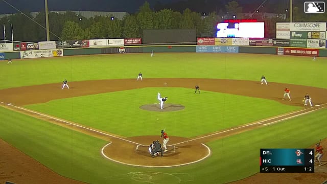 Jhomnardo Reyes singles on a ground ball to right fielder Deward Tovar. Stiven Martinez scores. Jhomnardo Reyes to 2nd. Jhomnardo Reyes advances to 2nd, on a fielding error by right fielder Deward Tovar.