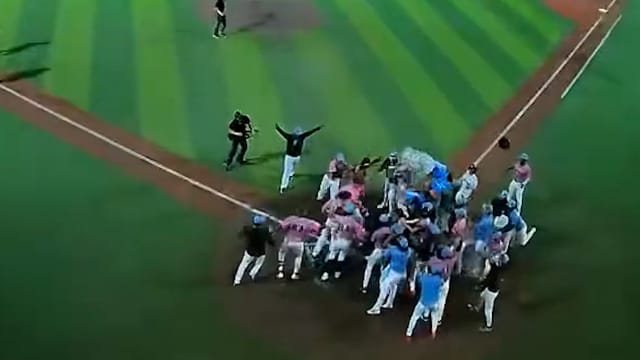 Tyson Lewis' walk-off three-run home run