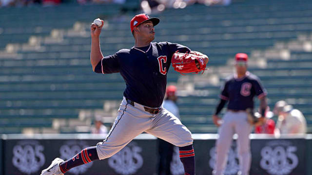 Yorman Gómez fans Denzer Guzman for a double play