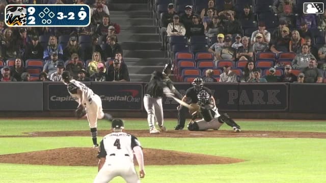 Josue Briceño's second homer of the game 