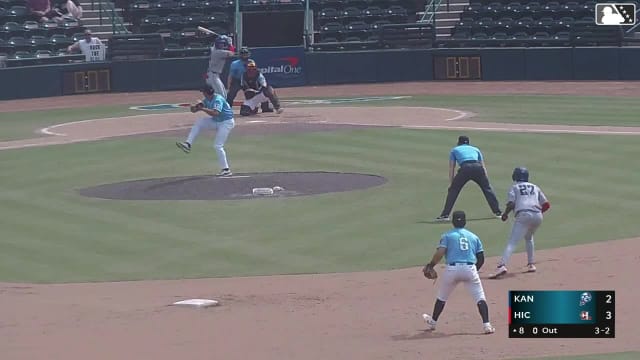 Jaden Fauske singles on a ground ball to left fielder Hector Osorio. Abraham Nunez scores. Javier Mogollon to 2nd.