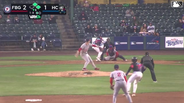 Juneiker Caceres singles on a sharp line drive to center fielder Yeremy Cabrera. Dauri Fernandez scores. Robert Arias to 2nd.
