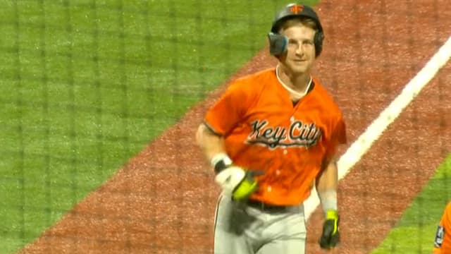 Ike Irish, Wehiwa Aloy drill back-to-back home runs
