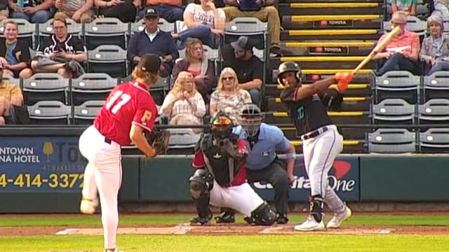 Aron Estrada's four-hit, six-RBI game 