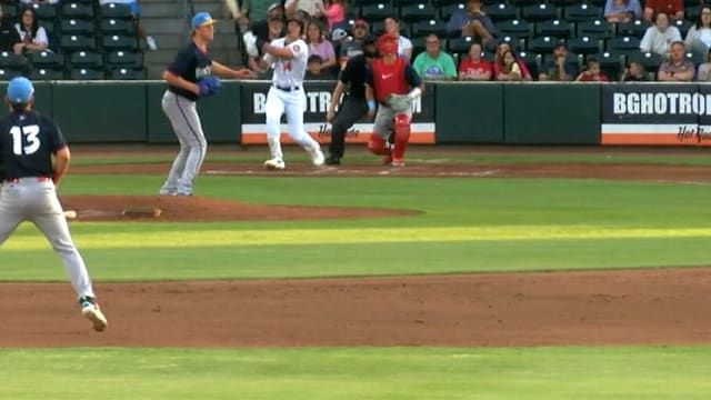 Theo Gillen's two-run homer (5)