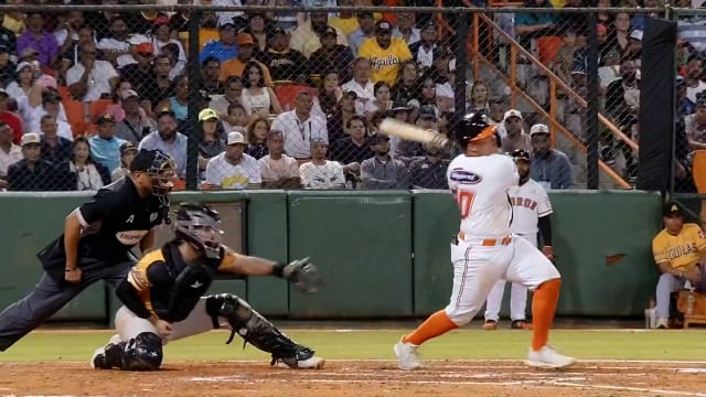 Onix Vega's two-run single