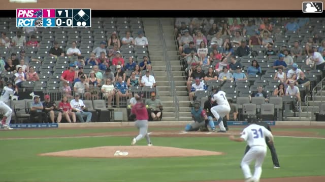 Juan Flores doubles (2) on a sharp line drive to right fielder Fenwick Trimble. Caleb Bartolero scores.