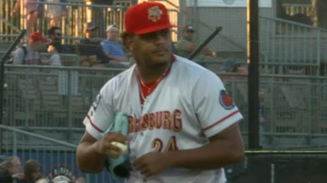 Jarlin Susana K's six in 3 2/3 innings