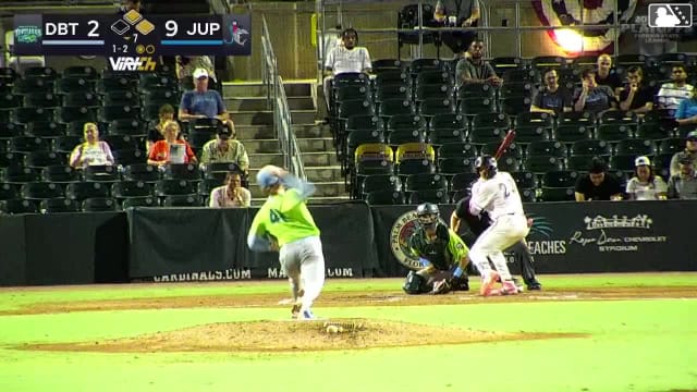 Luis Arana singles on a line drive to left fielder Jalen Hairston. Eric Guevara scores. Josh Hogue to 2nd.