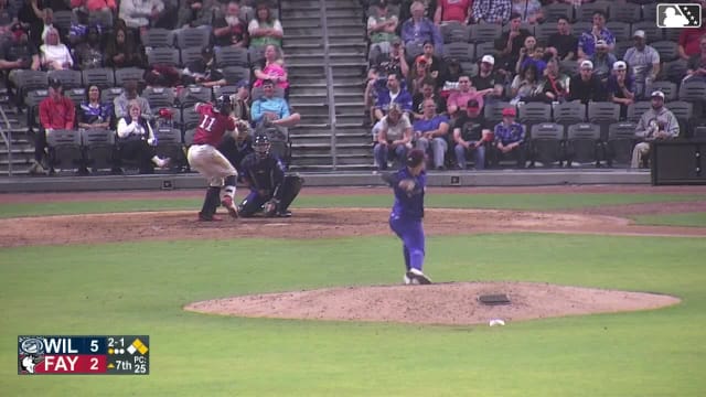 Jose Varela Ball to Frederi Montero