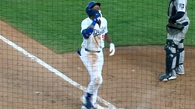 Josue De Paula's strong offensive game