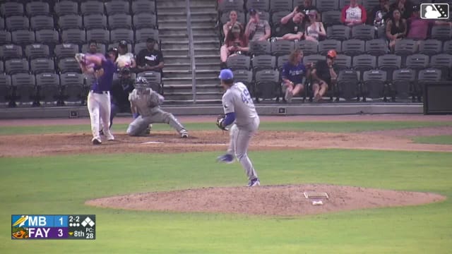 Xavier Neyens' solo home run (3)