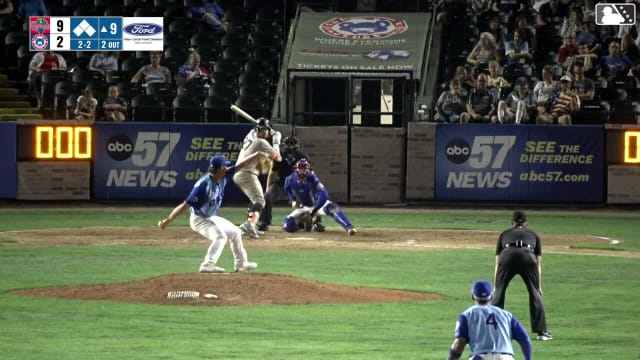 Eduardo Tait singles on a line drive to right fielder Jose Escobar. Ricardo Pena scores. Yasser Mercedes to 3rd. Emmanuel Rodriguez to 2nd.