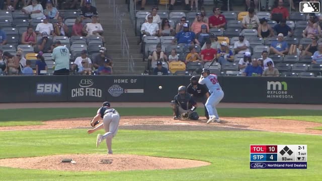 Kala'i Rosario homers (7) on a line drive to left field.