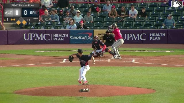 Easton Carmichael singles on a sharp line drive to left fielder Stephen Hrustich. Lonnie White Jr. scores. Callan Moss to 2nd.