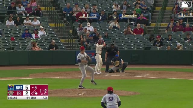 Dylan Dreiling homers (4) on a line drive to right field. Frainyer Chavez scores.