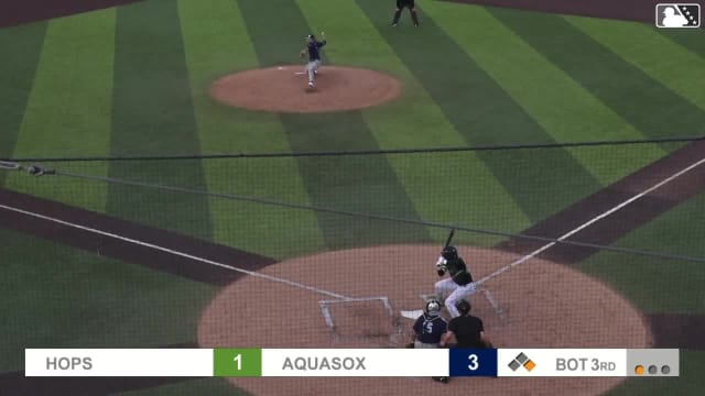 Felnin Celesten homers (3) on a fly ball to right field. Jonny Farmelo scores.