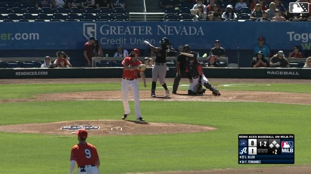 Yanquiel Fernandez's solo home run