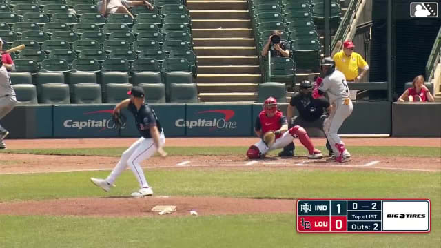 Esmerlyn Valdez homers (8) on a fly ball to left center field.