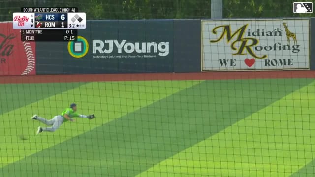 Quincy Scott's diving catch