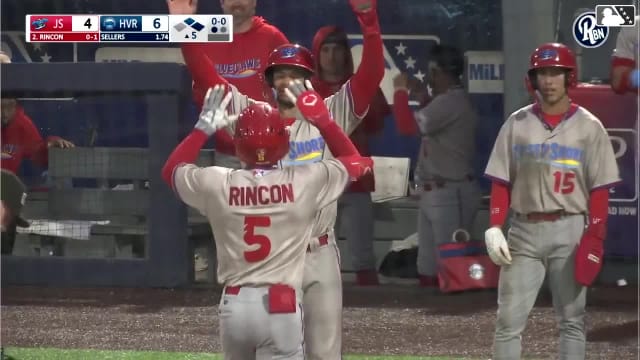 Bryan Rincon hits a three-run homer