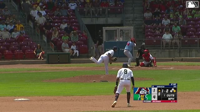 Jack Gurevitch doubles (11) on a line drive to left fielder Graham Brown. Tai Peete scores. Jack Gurevitch to 3rd.