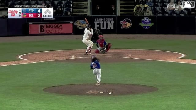 Marco Raya In play, run(s) to Max Clark