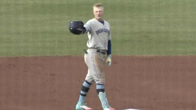 JoJo Parker collects three hits