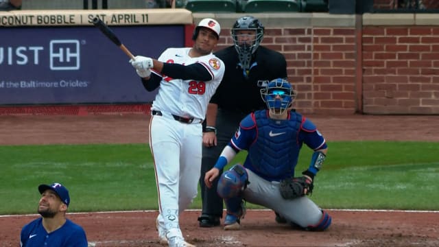 Samuel Basallo's first home run of the season