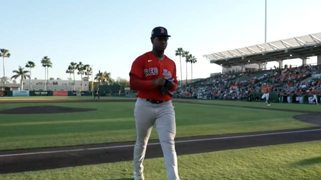 Juan Valera strikes out Creed Willems