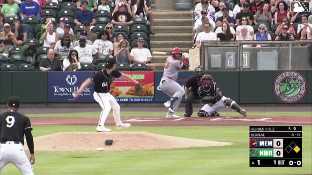 Leo Bernal doubles (9) on a sharp line drive to right fielder Heston Kjerstad. Thomas Saggese scores.
