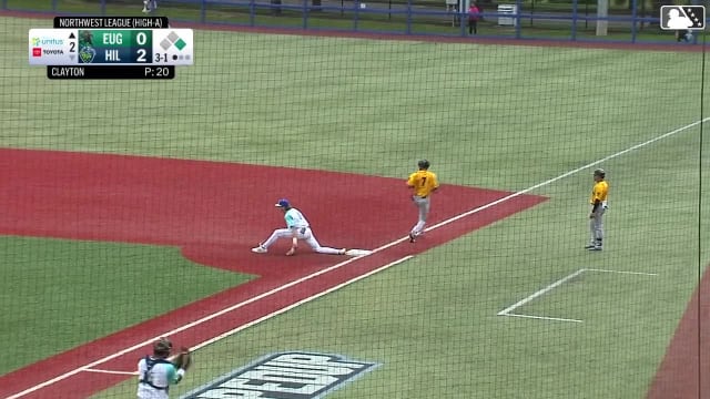 Demetrio Crisantes' backhanded glove flip