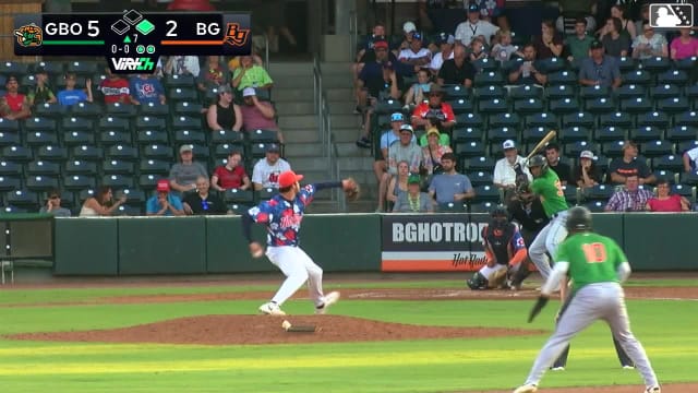 Jhonny Severino singles on a ground ball to left fielder Jhon Diaz. Shalin Polanco scores. Yordany De Los Santos to 3rd. Jhonny Severino to 2nd.