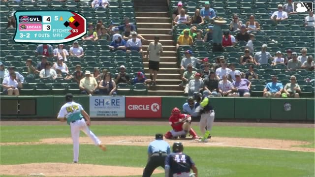 Yoeilin Cespedes homers (11) on a fly ball to left center field. Enddy Azocar scores.