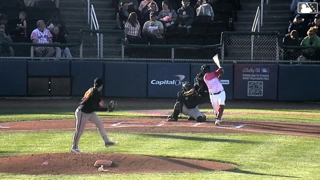 Yoeilin Cespedes' solo home run 