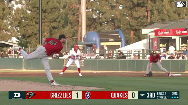 Hayden Alvarez homers (4) on a fly ball to left field. Rubel Cespedes scores.