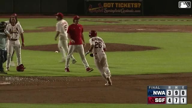 JJ Wetherholt's walk-off single