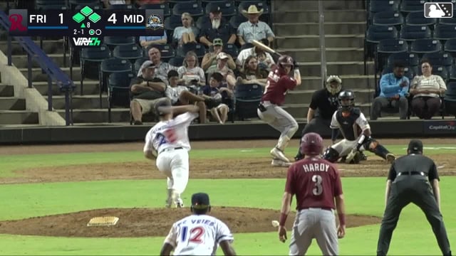 Dylan Dreiling doubles (19) on a sharp line drive to left fielder Clark Elliott. Marcus Lee Sang scores. Theo Hardy scores. Frainyer Chavez to 3rd.