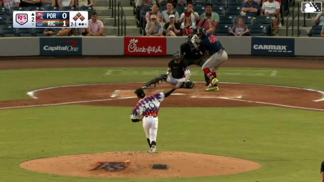 Justin Gonzales singles on a line drive to right fielder Lisbel Diaz. Henry Godbout scores. Nelly Taylor scores. Ahbram Liendo to 3rd.