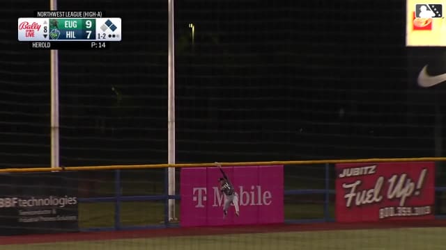 Jonah Cox's acrobatic catch