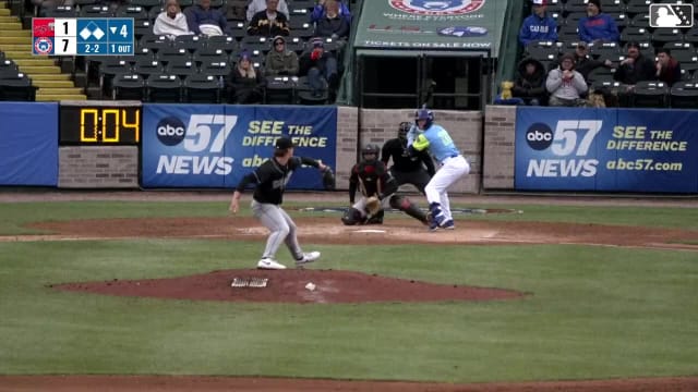 Cole Mathis singles on a line drive to left fielder Devin Taylor. Kane Kepley scores. Kade Snell to 2nd.