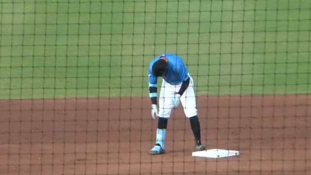 Andrew Salas' three-hit, four-RBI game vs. Tortugas