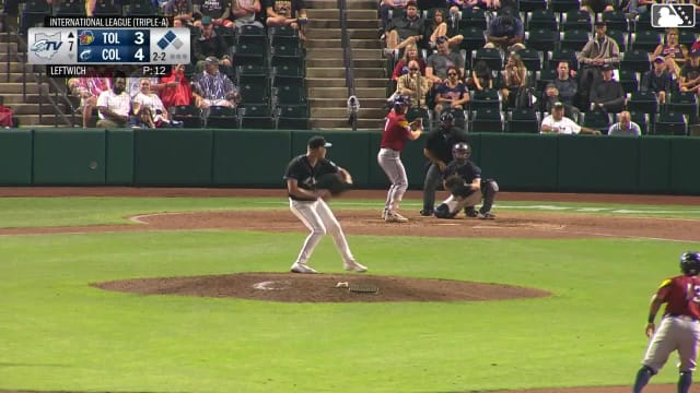 Brett Callahan singles on a ground ball to left fielder Ralphy Velazquez. Max Anderson scores. Corey Julks to 3rd.