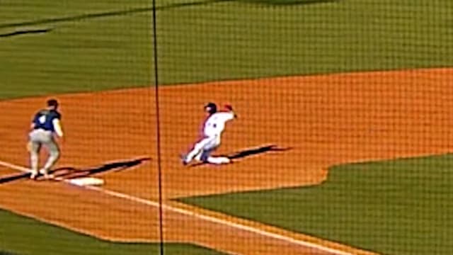 Angeibel Gomez's triple