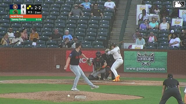 Sammy Stafura doubles (4) on a sharp line drive to center fielder Aidan Smith. Jhonny Severino scores. Josh Tate scores.