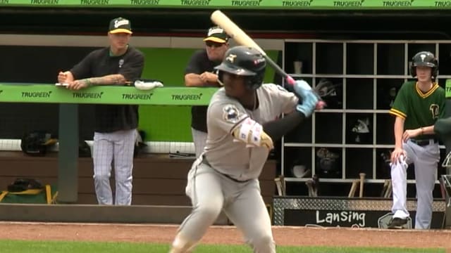 Welbyn Francisca's two homer game