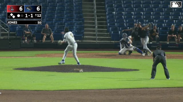 Aiva Arquette's clutch first pro hit