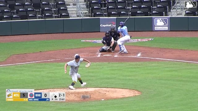 Ariel Armas doubles (6) on a sharp fly ball to center fielder Mac Horvath. Edgar Alvarez scores.