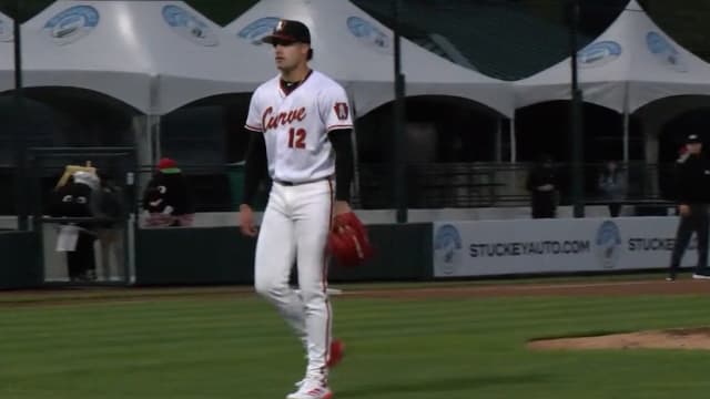 Khristian Curtis fans nine in season debut