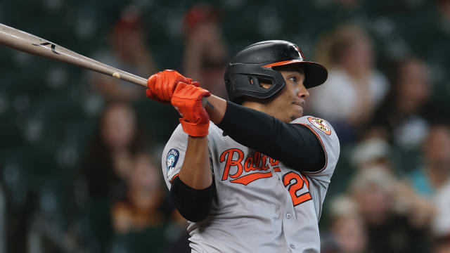 Samuel Basallo drives in two on first career hit